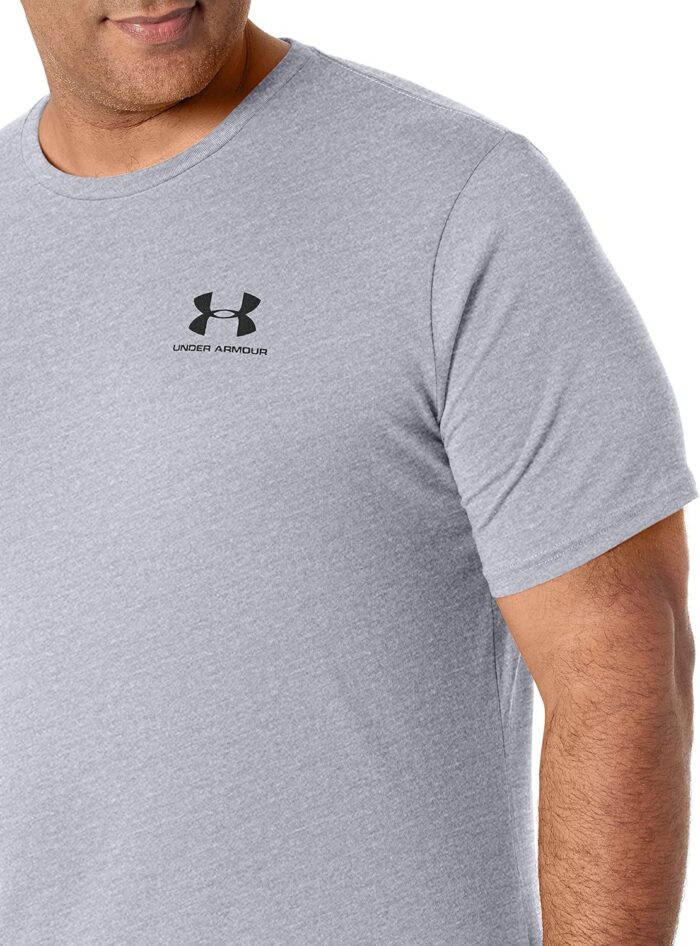 Under Armour Men's Sportstyle Left Chest Short Sleeve T-Shirt - Image 3